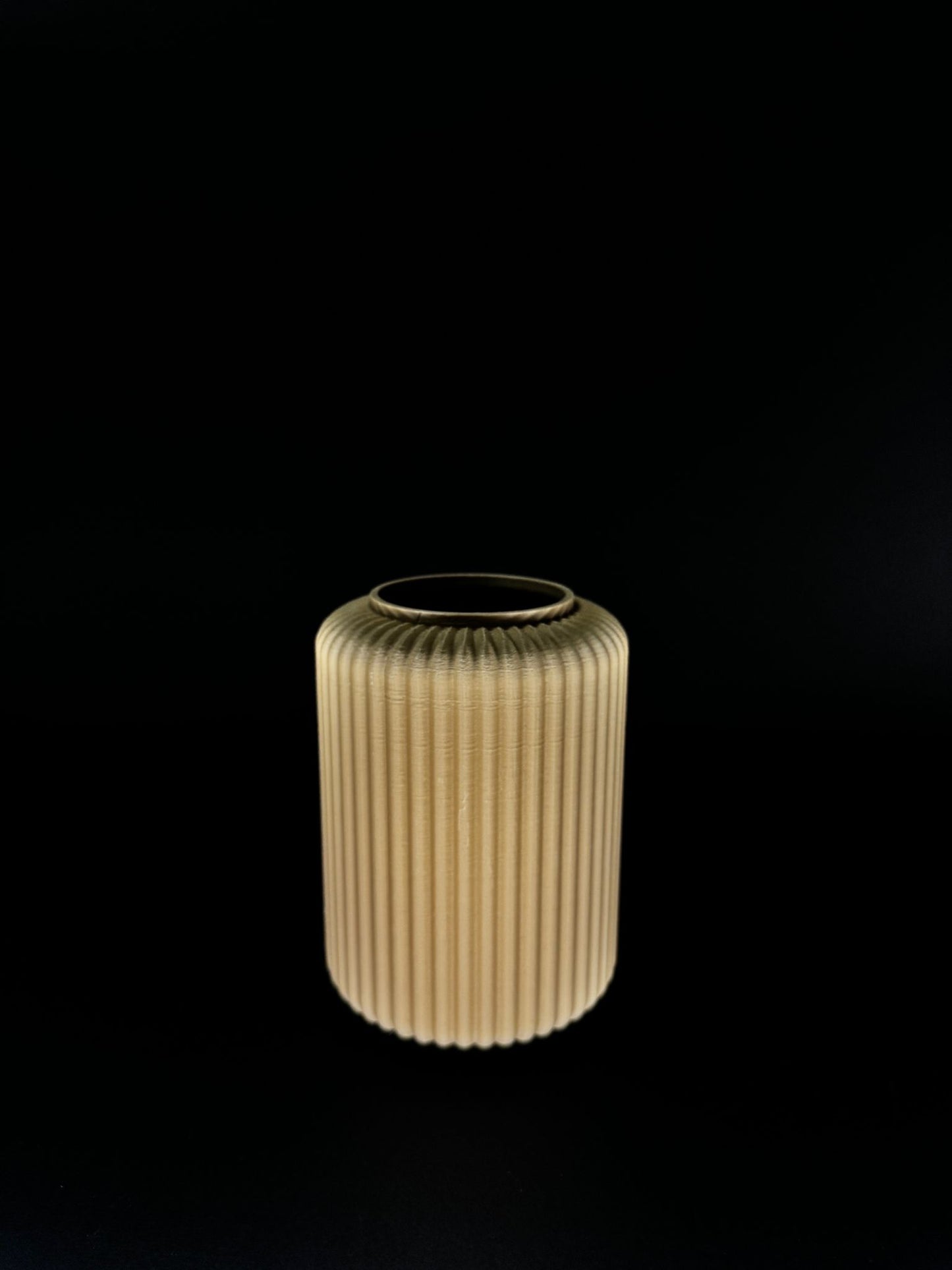 Beige Harmony Vase – Minimalist Vertical Design