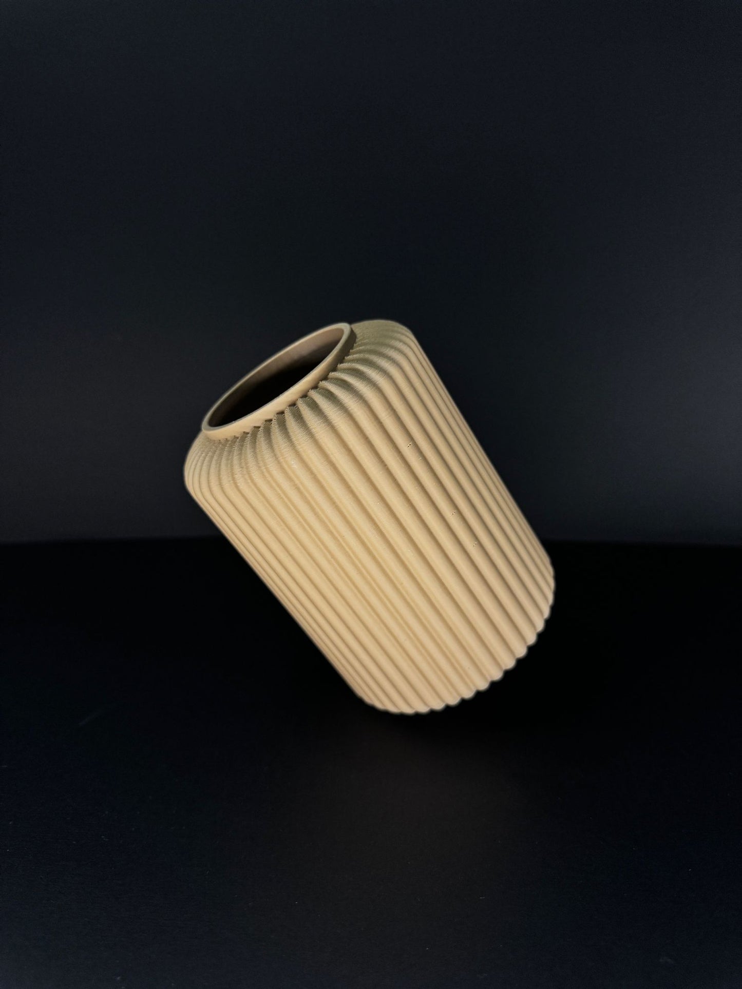 Beige Harmony Vase – Minimalist Vertical Design